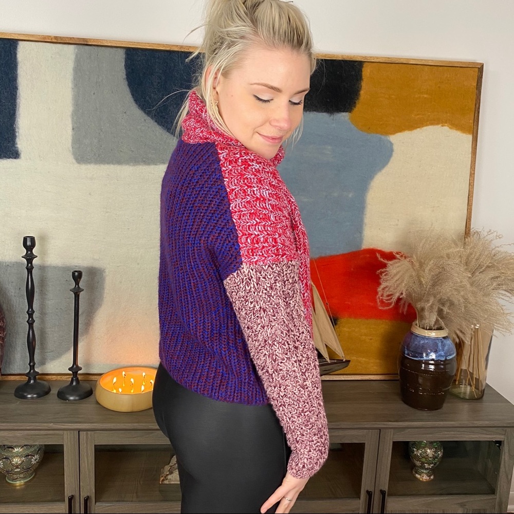 Only Color Block Turtle Neck Sweater Cropped - image 8